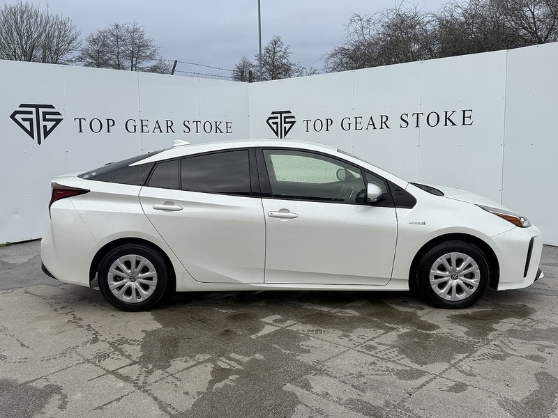 Used Toyota Prius 2025 for sale - 76047119: Photo 2