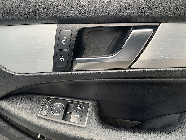 Used Mercedes-Benz C Class 2012 for sale - 68255662: Photo 10