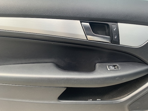 Used Mercedes-Benz C Class 2012 for sale - 68255662: Photo 22