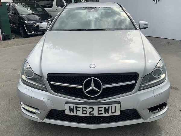 Used Mercedes-Benz C Class 2012 for sale - 68255662: Photo 2