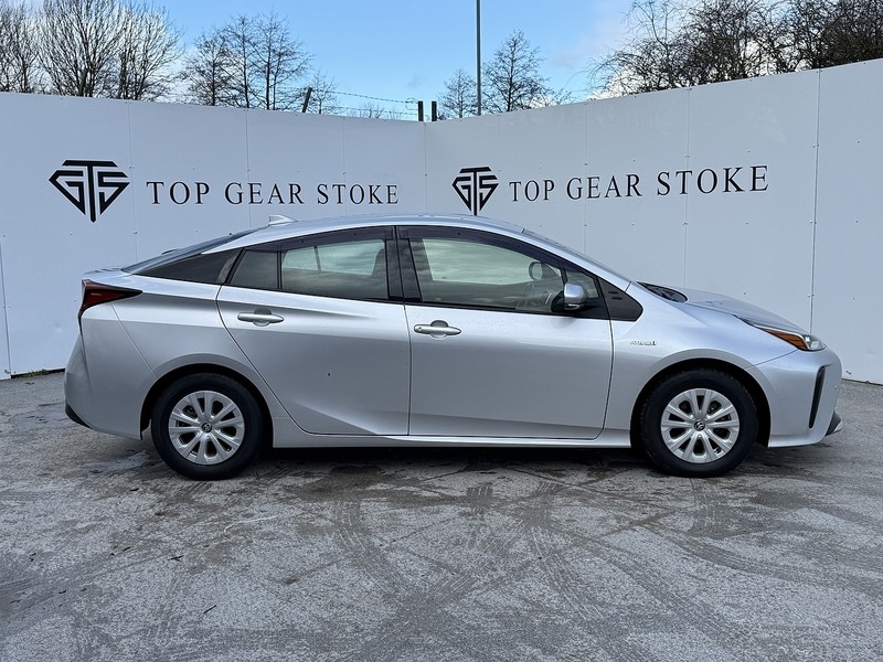 Used Toyota Prius 2025 for sale - 76047062: Photo 2