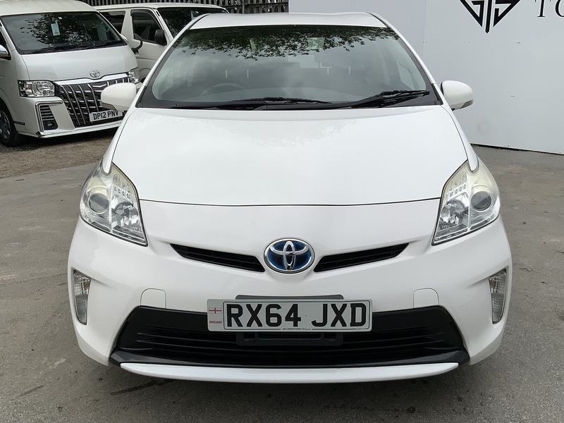 Used Toyota Prius 2020 for sale - 76047101: Photo 2