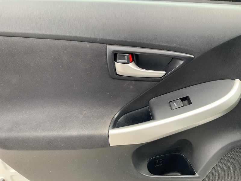 Used Toyota Prius 2020 for sale - 76047101: Photo 25