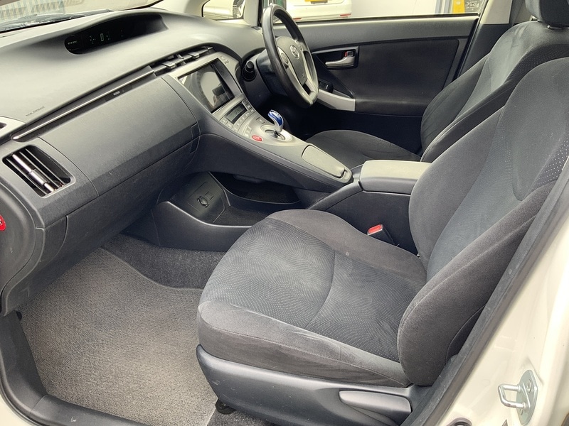 Used Toyota Prius 2020 for sale - 76047101: Photo 26