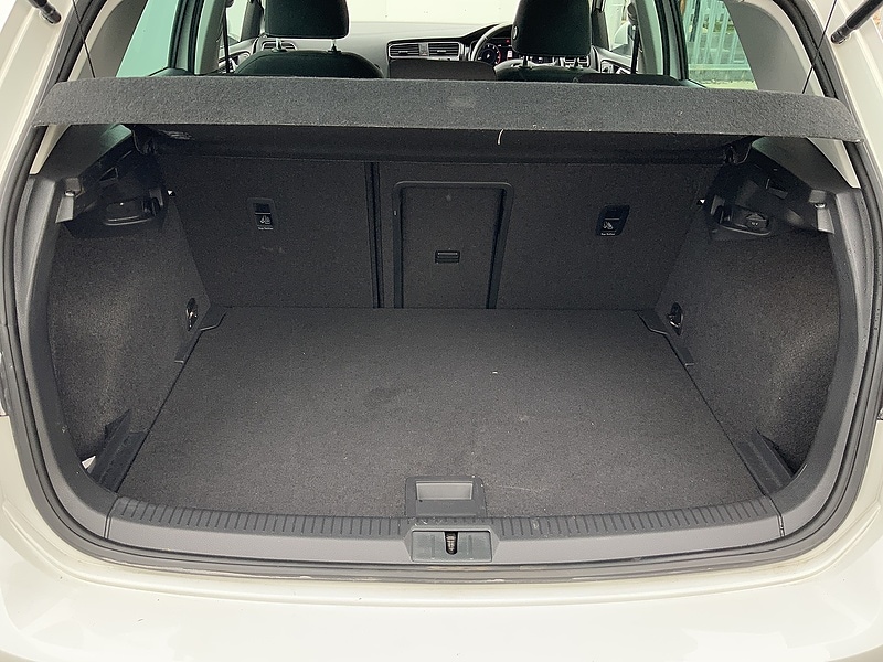 Used Volkswagen Golf 2024 for sale - 76047058: Photo 21