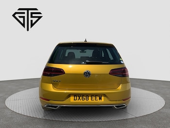Used Volkswagen Golf 2018 for sale - 78793997: Photo