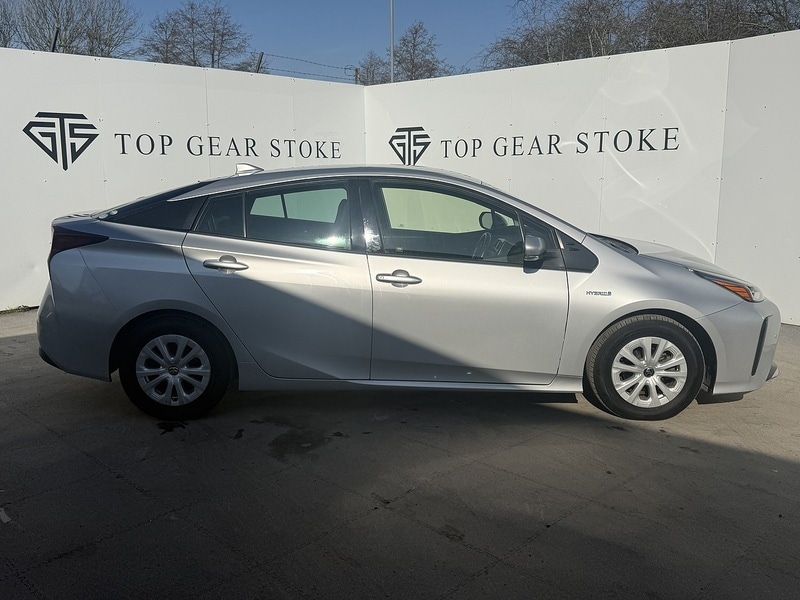 Used Toyota Prius 2025 for sale - 76047080: Photo 2