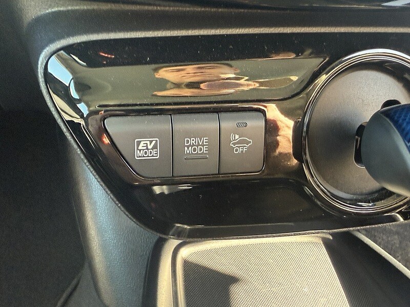 Used Toyota Prius 2025 for sale - 76047080: Photo 35