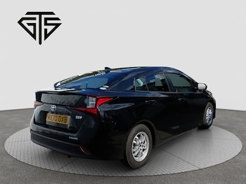 Used Toyota Prius 2021 for sale - 75911476: Photo