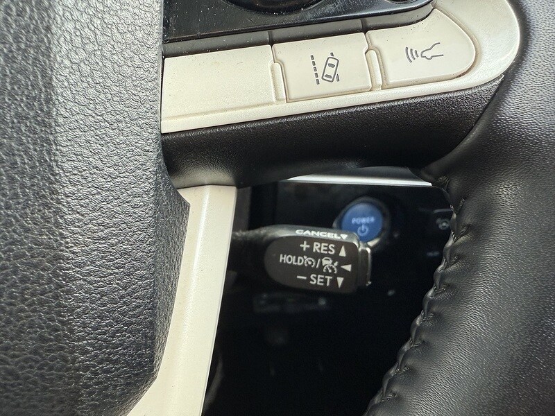 Used Toyota Prius 2024 for sale - 76047086: Photo 11