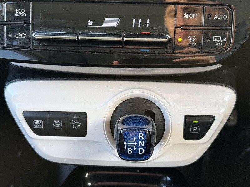 Used Toyota Prius 2024 for sale - 76047086: Photo 17