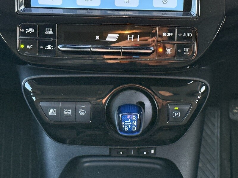 Used Toyota Prius 2024 for sale - 76047086: Photo 33
