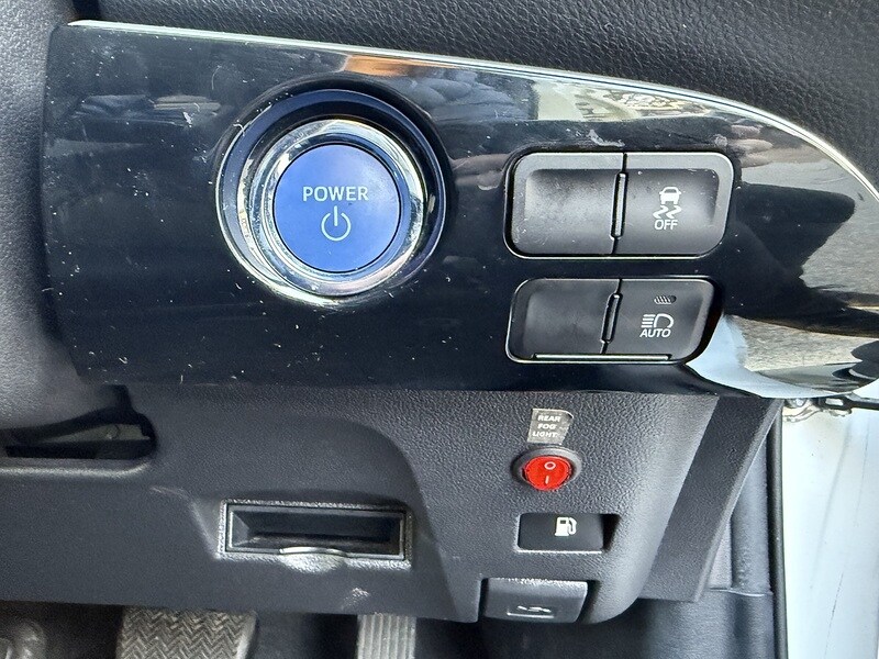 Used Toyota Prius 2024 for sale - 76047086: Photo 40