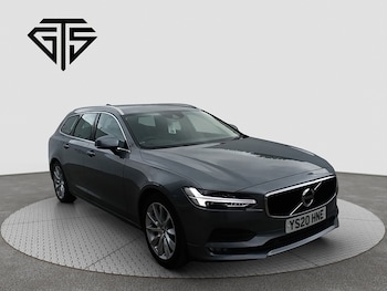 2020 - T4 Momentum Plus 5-Door