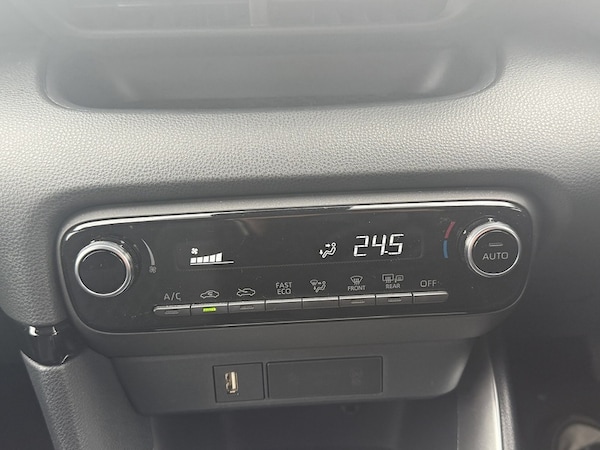 Used Toyota Yaris 2023 for sale - 75171838: Photo 31