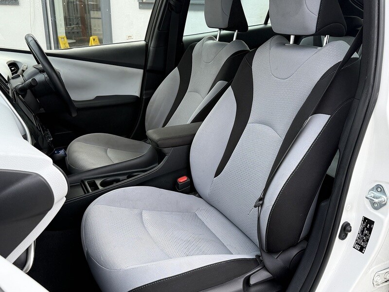 Used Toyota Prius 2025 for sale - 76047117: Photo 31