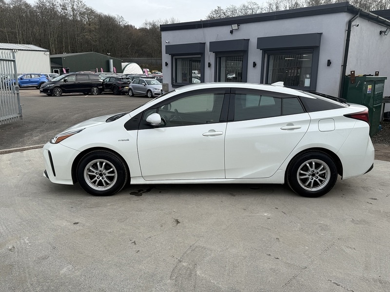 Used Toyota Prius 2025 for sale - 76047117: Photo 4