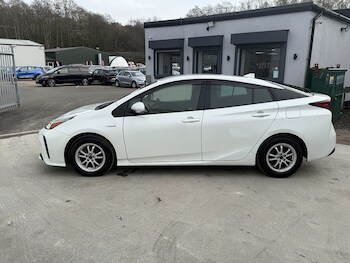 Used Toyota Prius 2025 for sale - 76047117: Photo 4
