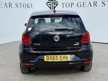 Used Volkswagen Polo 2015 for sale - 75611910: Photo
