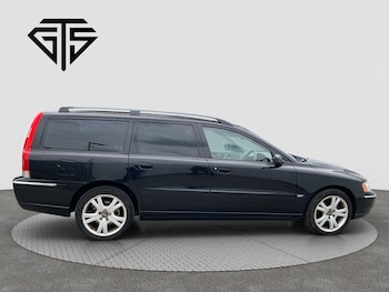 Used Volvo V70 2005 for sale - 78793957: Photo