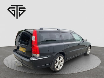 Used Volvo V70 2005 for sale - 78793957: Photo