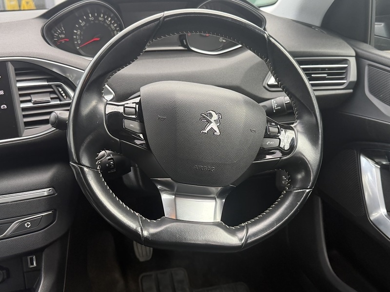 Used Peugeot 308 2018 for sale - 76047087: Photo 18