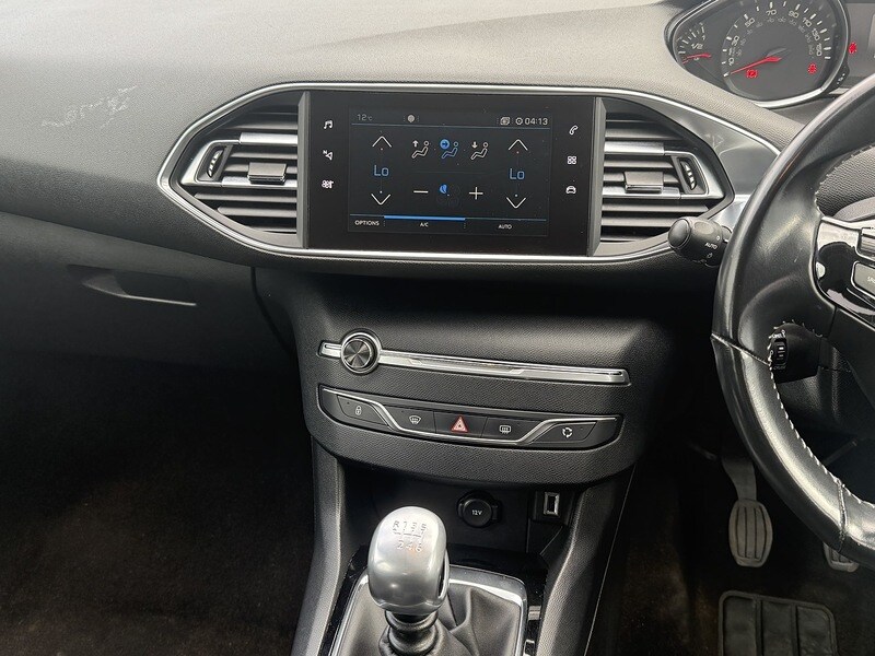 Used Peugeot 308 2018 for sale - 76047087: Photo 19