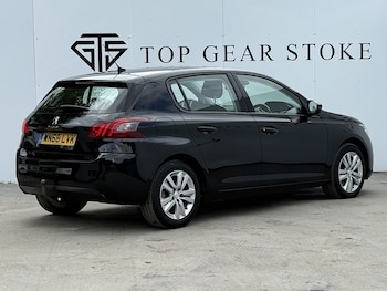 Used Peugeot 308 2018 for sale - 76047087: Photo