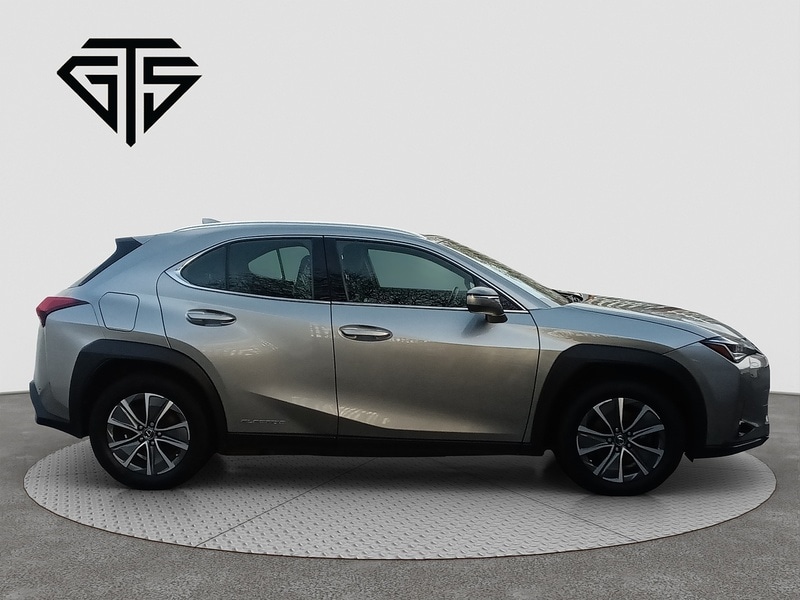 Used Lexus UX 2021 for sale - 77118219: Photo 1