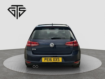 Used Volkswagen Golf 2016 for sale - 78711373: Photo
