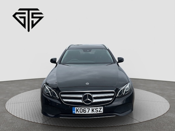 Used Mercedes-Benz E Class 2018 for sale - 64825401: Photo 2