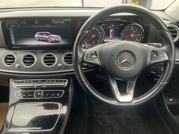 Used Mercedes-Benz E Class 2018 for sale - 64825401: Photo 44