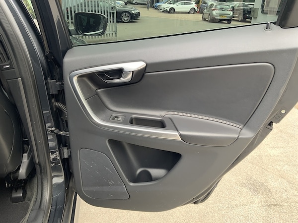 Used Volvo XC60 2015 for sale - 74997172: Photo 19