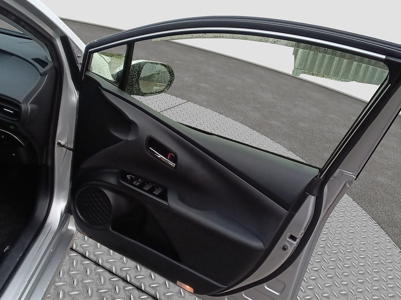 Used Toyota Prius for sale - 76232377: Photo 13