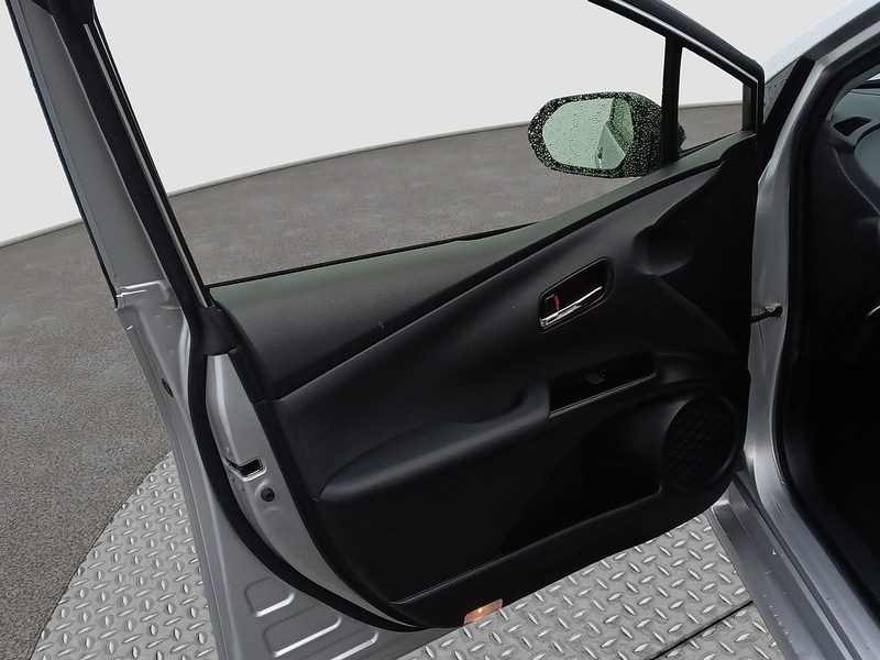 Used Toyota Prius for sale - 76232377: Photo 15