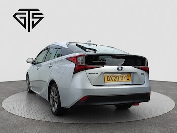 Used Toyota Prius 2020 for sale - 76232377: Photo