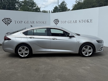 Used Vauxhall Insignia 2020 for sale - 76047018: Photo