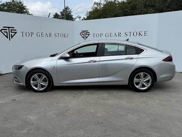 Used Vauxhall Insignia 2020 for sale - 76047018: Photo 4