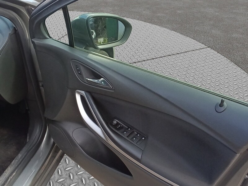 Used Vauxhall Astra 2018 for sale - 69774974: Photo 38