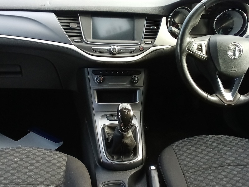 Used Vauxhall Astra 2018 for sale - 69774974: Photo 41