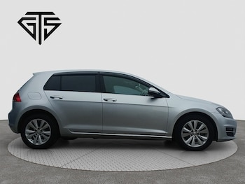 Used Volkswagen Golf 2025 for sale - 76106299: Photo 2