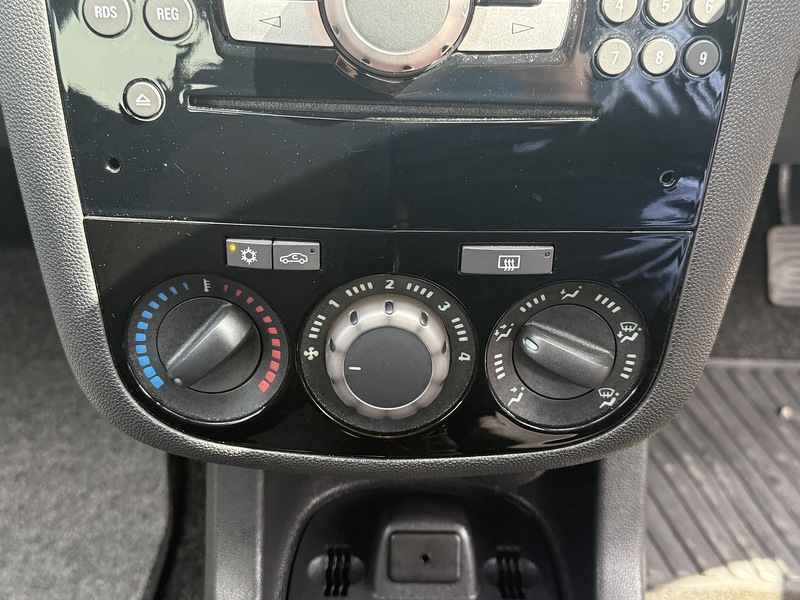 Vehicle 33