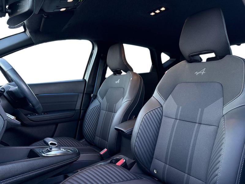 Used Renault Captur 2024 for sale - 76797107: Photo 17