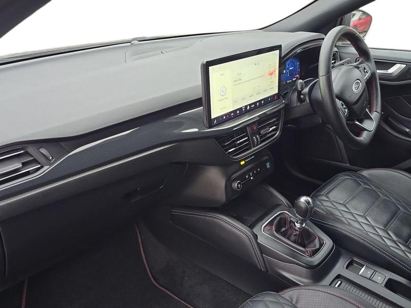 Used Ford Focus 2023 for sale - 77336007: Photo 16