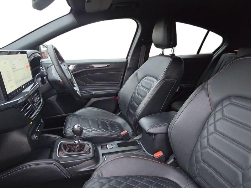 Used Ford Focus 2023 for sale - 77336007: Photo 17