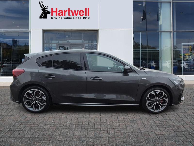 Used Ford Focus 2023 for sale - 77336007: Photo 2