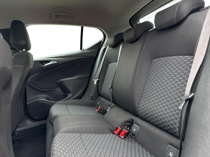 Used Vauxhall Astra 2018 for sale - 77064032: Photo 18