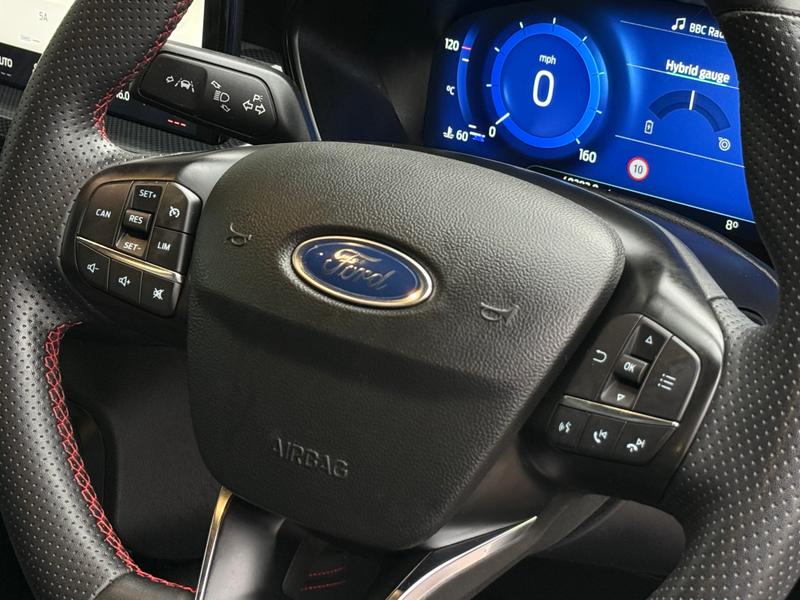 Used Ford Focus 2023 for sale - 76691087: Photo 12