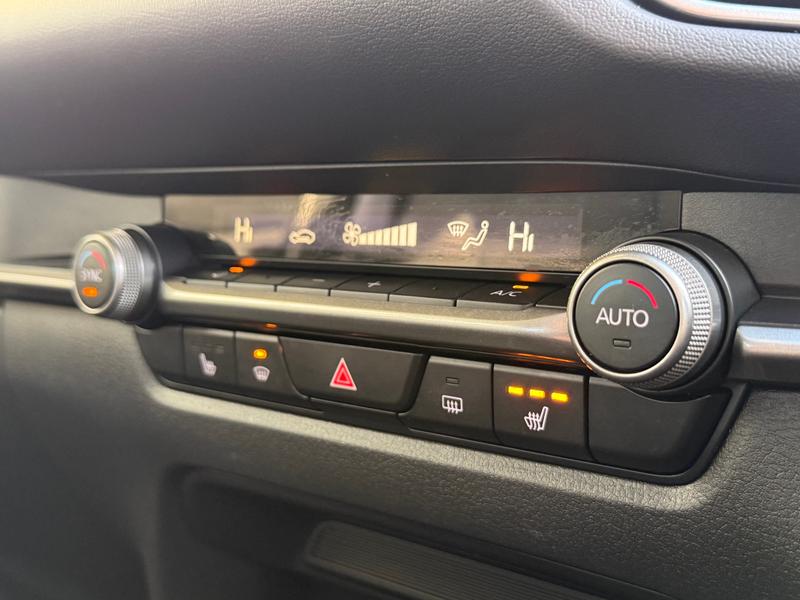 Used Mazda CX-30 2023 for sale - 76730331: Photo 13