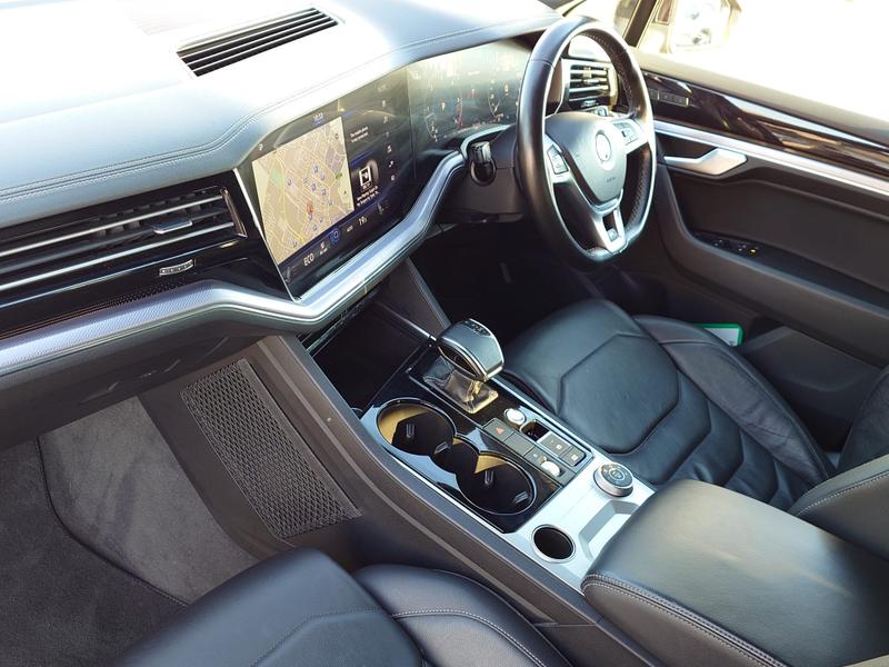 Used Volkswagen Touareg 2019 for sale - 76691095: Photo 12
